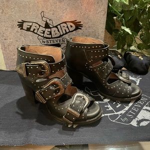 Freebird by Steven Violet Sandals in size 7!